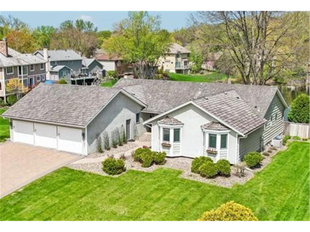 7423 Hyde Park Lane Edina MN 55439 7067402 image2