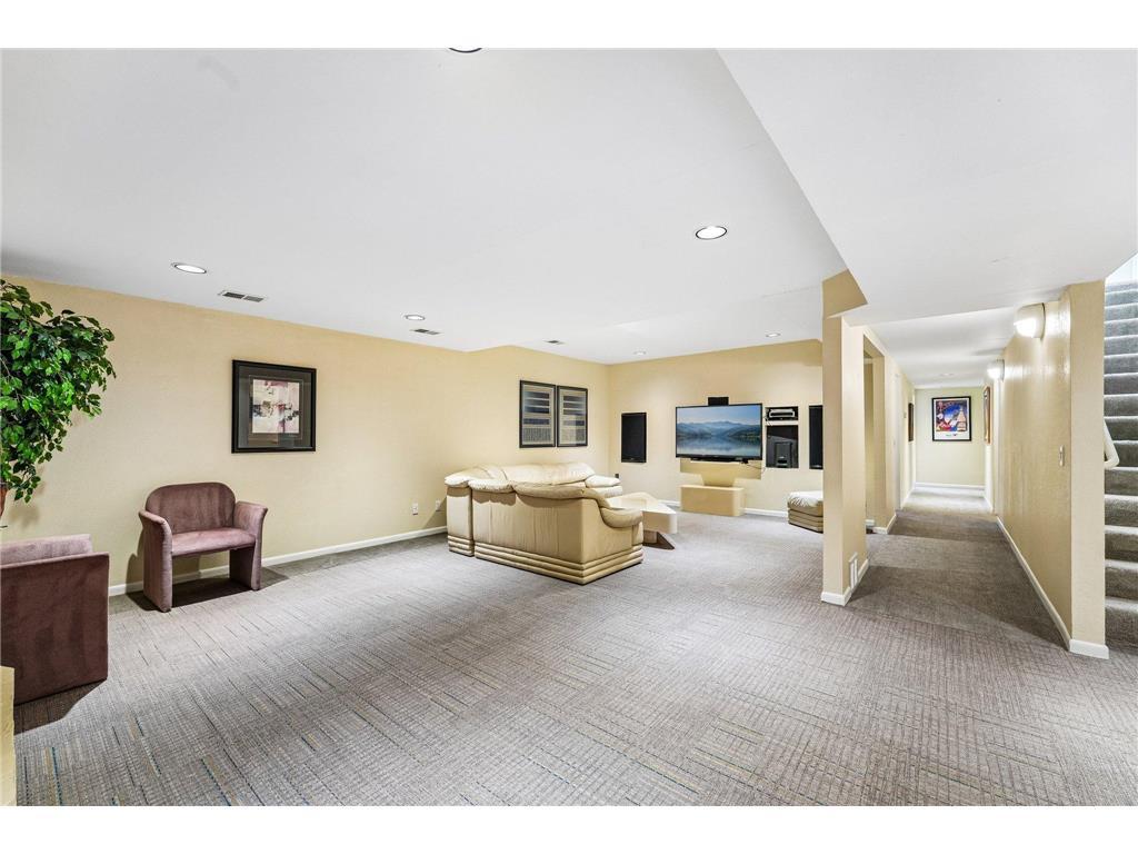 7423 Hyde Park Lane Edina MN 55439 7067402 image31