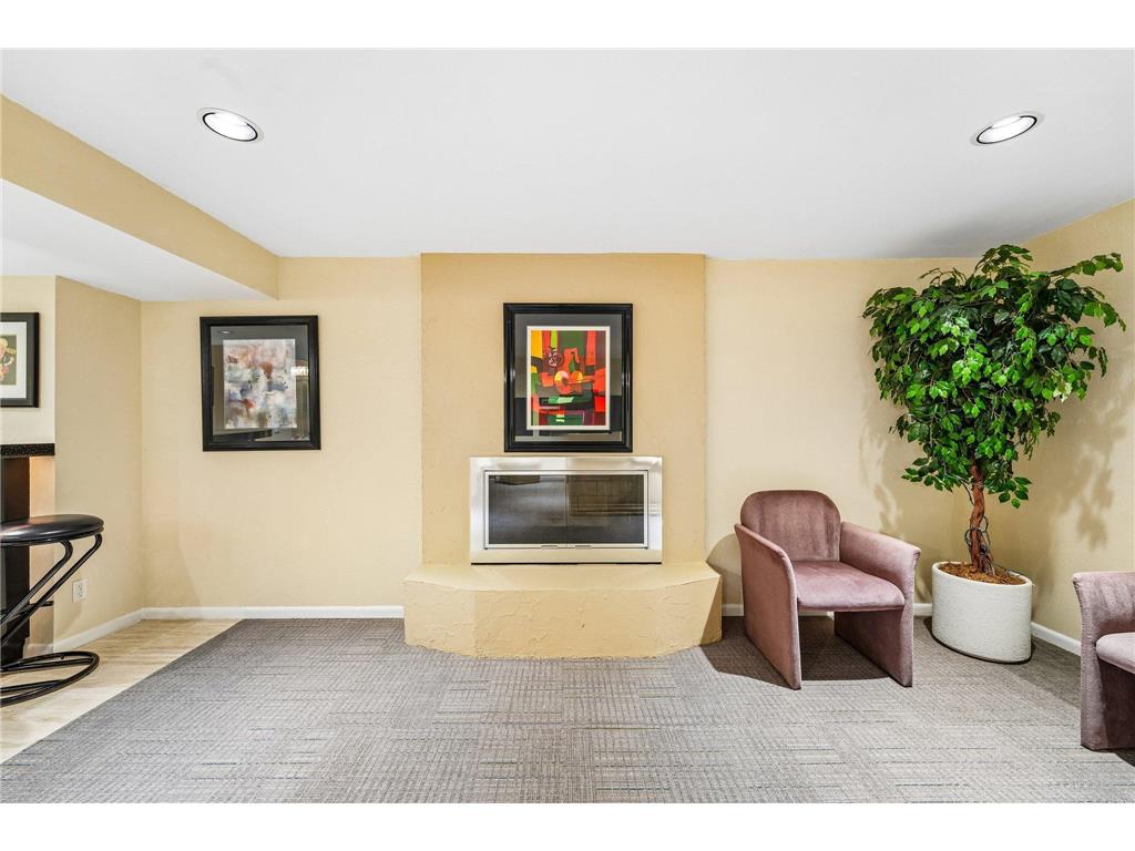 7423 Hyde Park Lane Edina MN 55439 7067402 image32