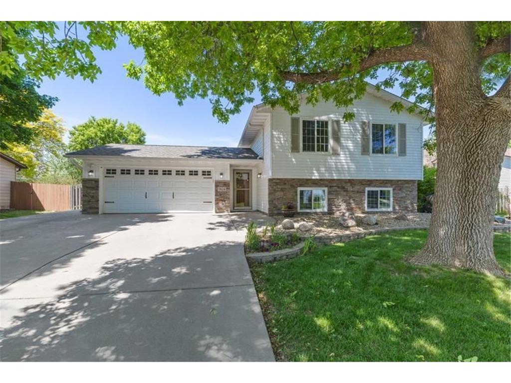 7424 W 104th Street Bloomington MN 55438 6729122 image1