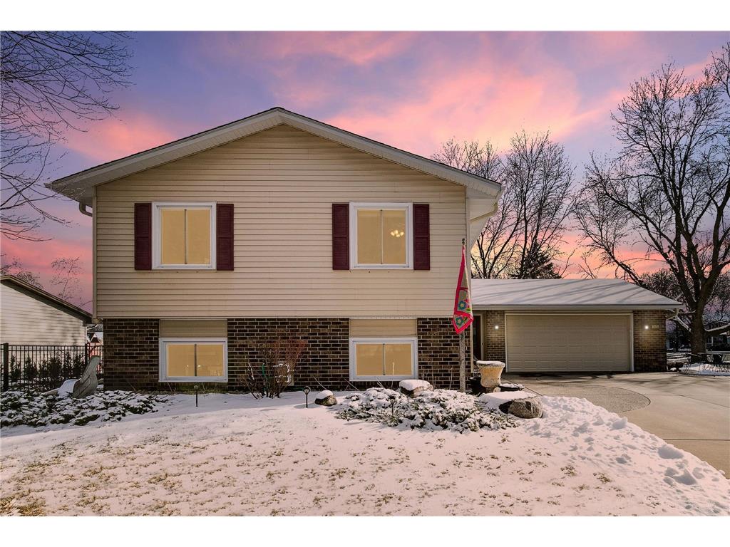 7425 W 100th Street Bloomington MN 55438 6507441 image1