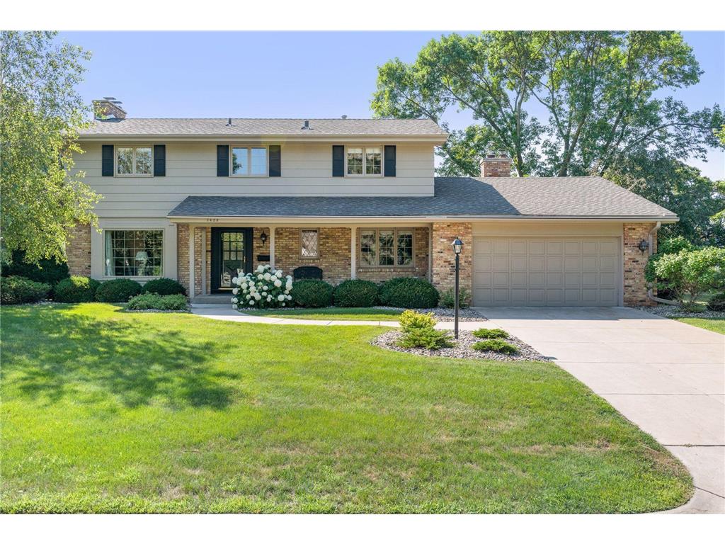 7425 W Shore Drive, Edina, MN, 55435 MLS 6205786 Edina Realty