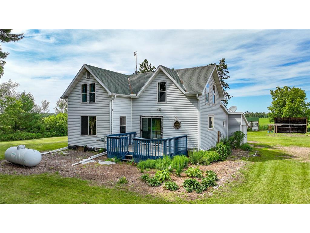 7426 285th Avenue Sampson Twp WI 54757 6564224 image1