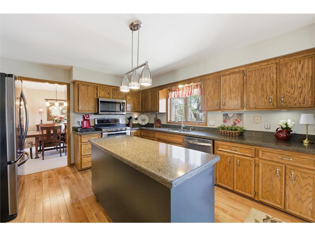 7429 Upper 136th Street W Apple Valley MN 55124 7057465 image7