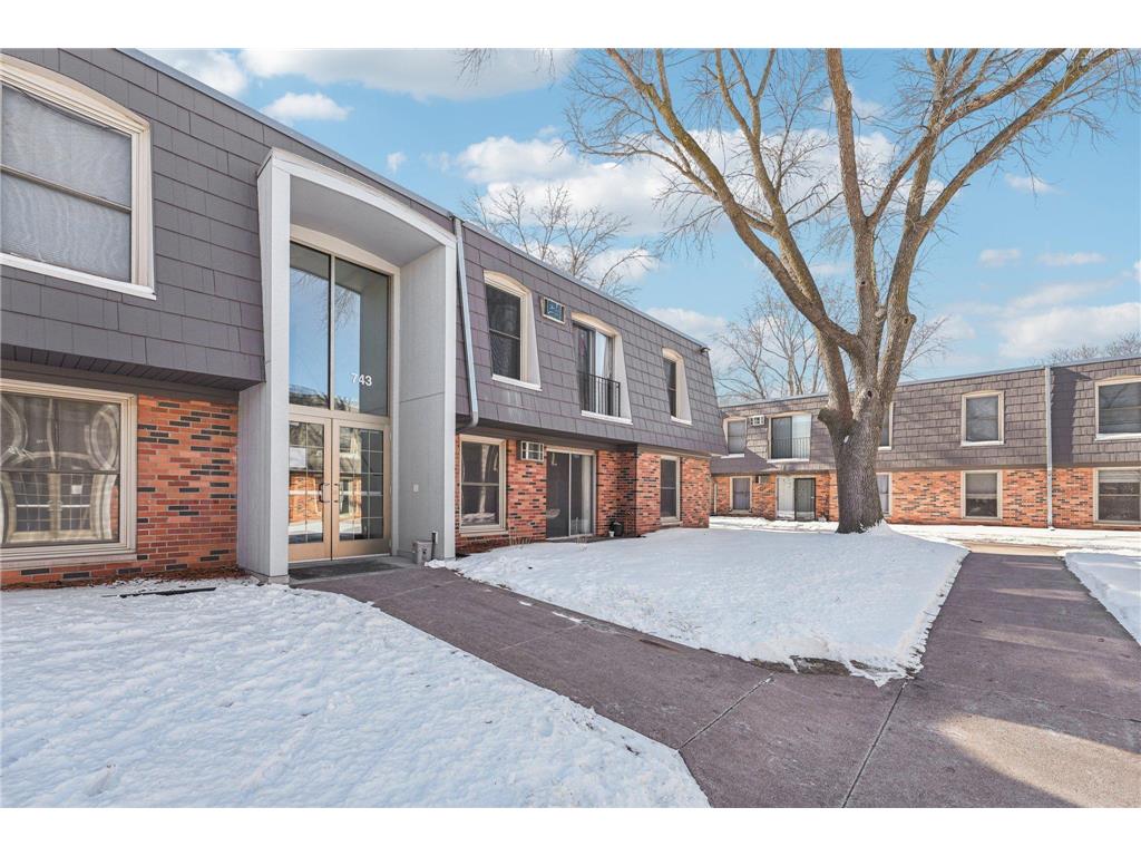 743 11th Avenue S #1 Hopkins MN 55343 6642043 image1