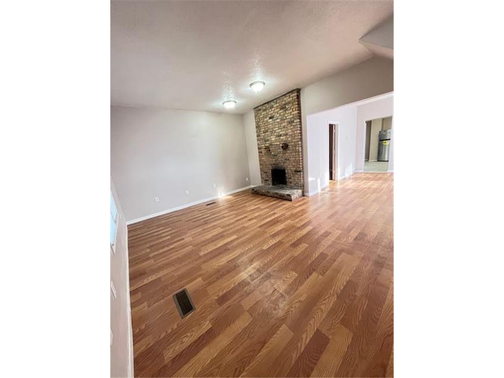 743 Charles Avenue Saint Paul MN 55104 7085312 image2