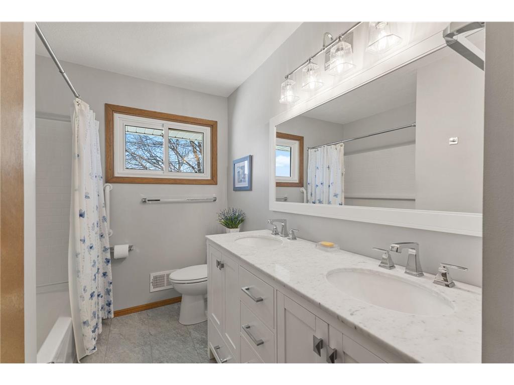743 Mccallum Drive New Brighton MN 55112 7059464 image25