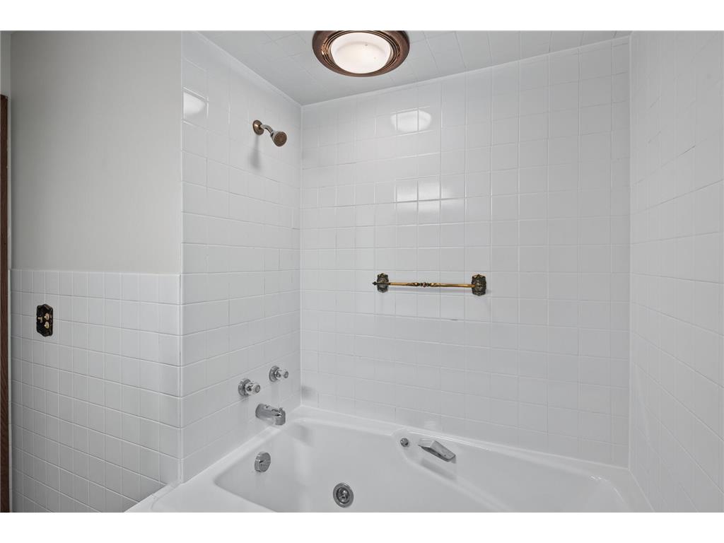 7432 Idaho Avenue N Brooklyn Park MN 55428 7102090 image14