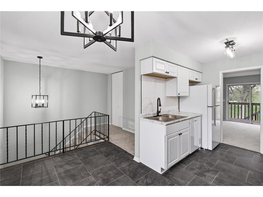 7433 142nd Street Court Apple Valley MN 55124 7060718 image2