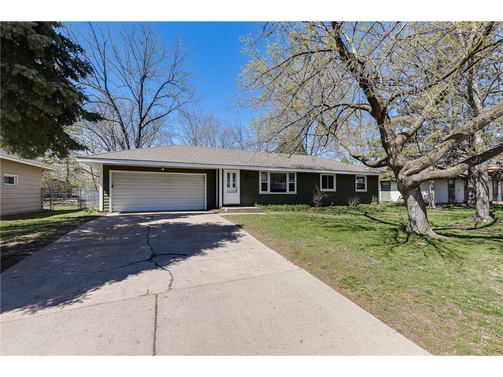 7433 Hampshire Avenue N Brooklyn Park MN 55428 6527118 image1