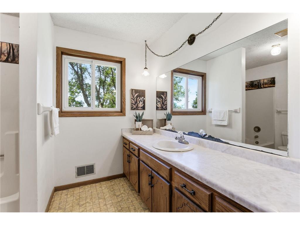7435 Kurt Street Loretto MN 55357 7107158 image14