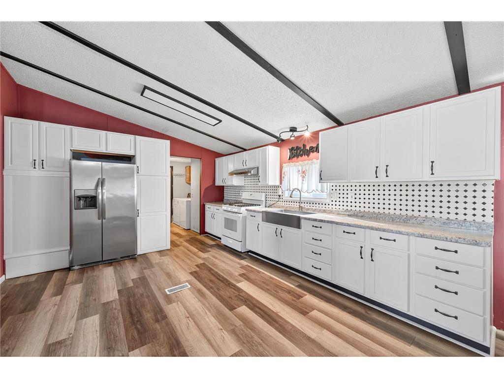 7436 West Circle NE Fridley MN 55432 6812683 image13