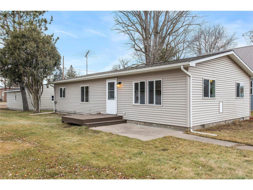 7438 Birch Street W Webster WI 54893 6485684 image1