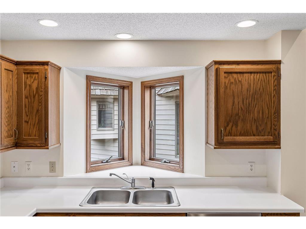 7438 Cahill Road Edina MN 55439 7025294 image23