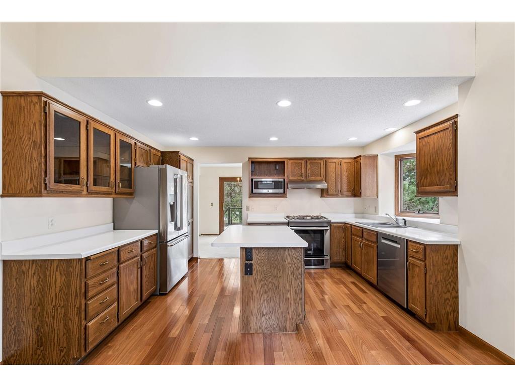 7438 Cahill Road Edina MN 55439 7025294 image25