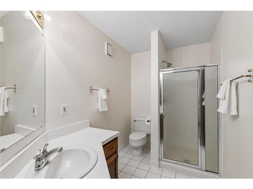 7438 Cahill Road Edina MN 55439 7025294 image38