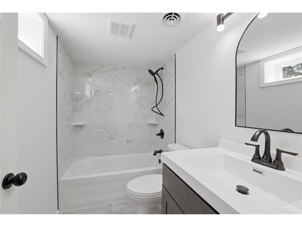 7438 Clinton Avenue Richfield MN 55423 7086577 image29