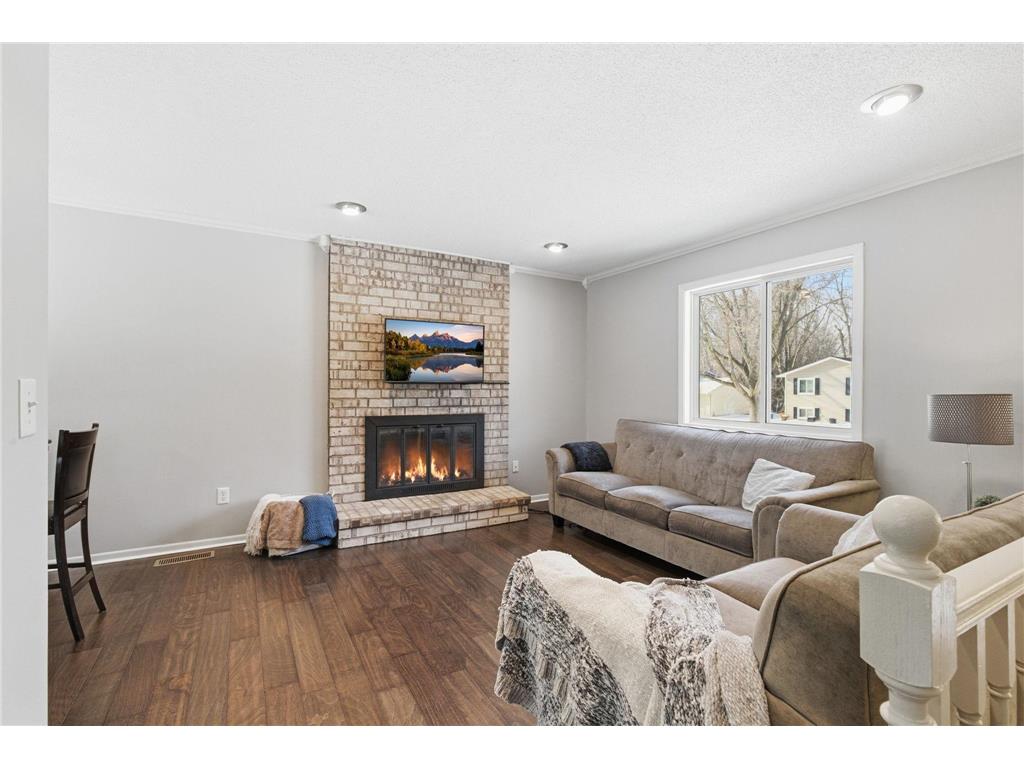 7440 Drew Avenue N Brooklyn Park MN 55443 7014882 image3