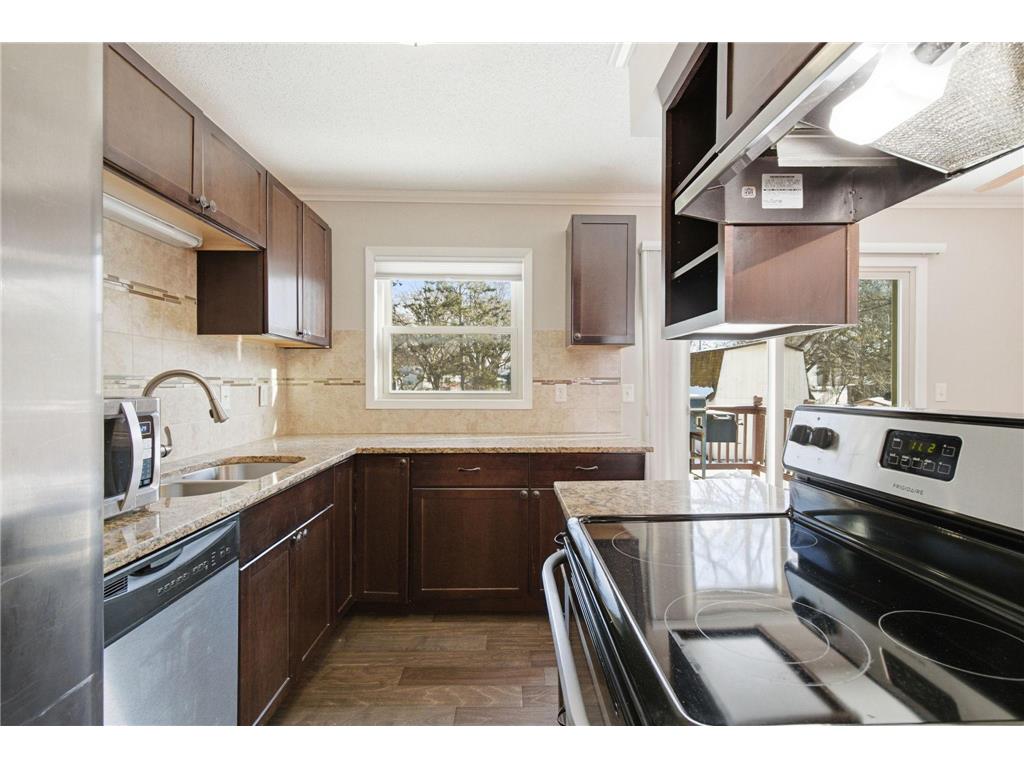 7440 Drew Avenue N Brooklyn Park MN 55443 7014882 image6