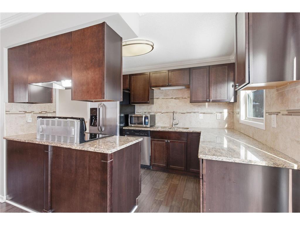 7440 Drew Avenue N Brooklyn Park MN 55443 7014882 image7