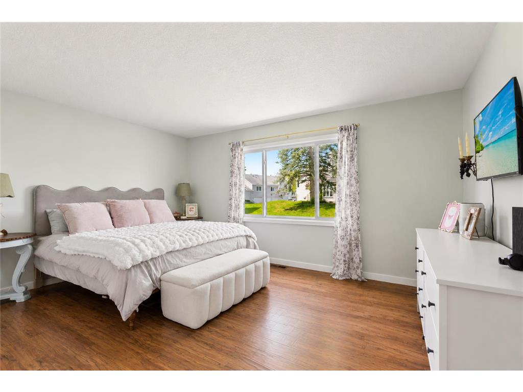 7440 Landau Curve Bloomington MN 55438 7074375 image12