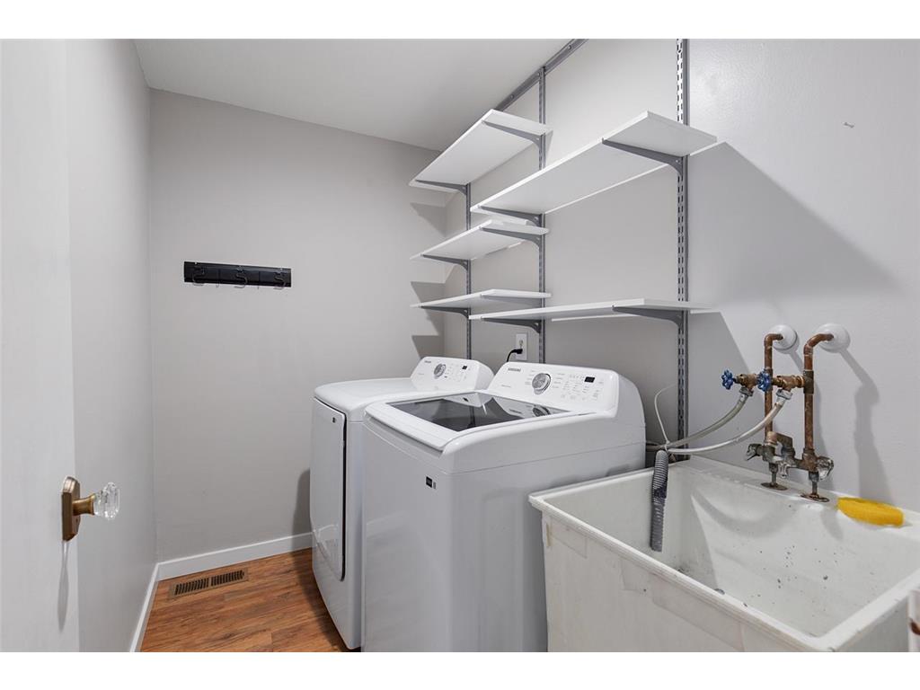 7440 Landau Curve Bloomington MN 55438 7074375 image25