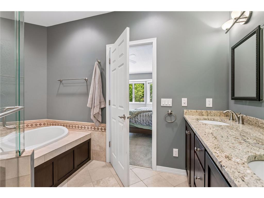 7442 Cahill Road Edina MN 55439 7071484 image22