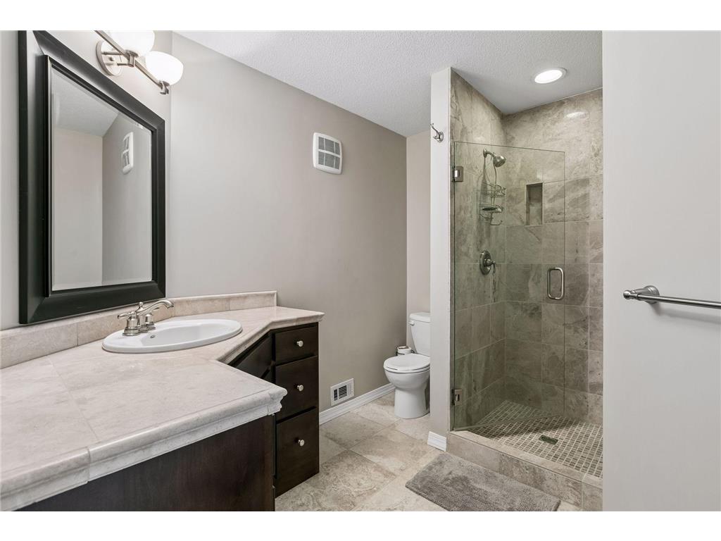7442 Cahill Road Edina MN 55439 7071484 image24