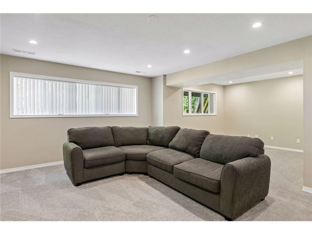 7442 Cahill Road Edina MN 55439 7071484 image26