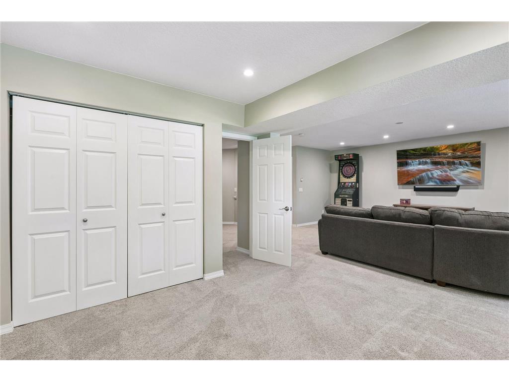 7442 Cahill Road Edina MN 55439 7071484 image31