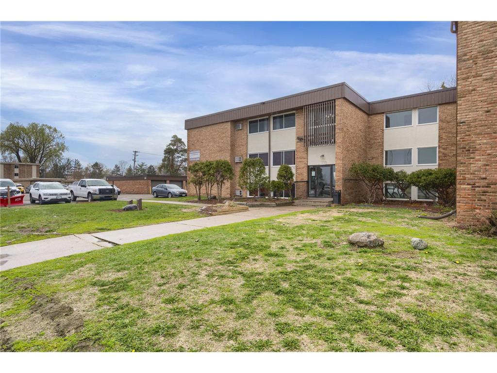 7444 Cedar Avenue S Richfield MN 55423 6687483 image5