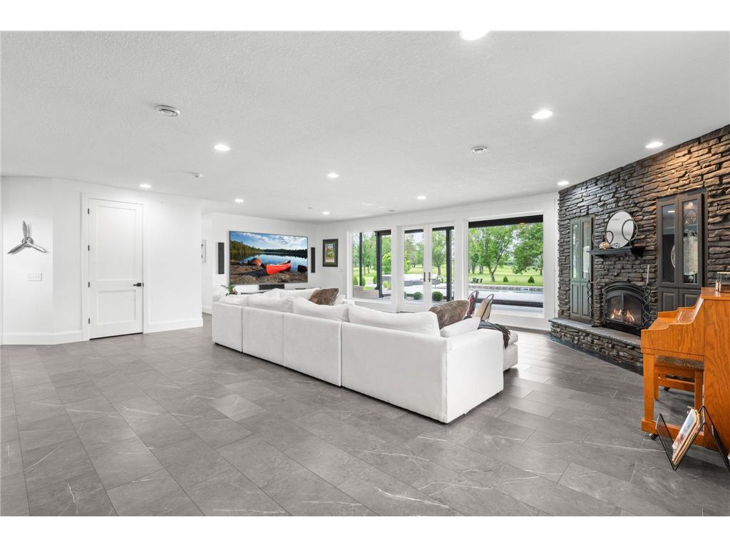 7447 213th Street N Forest Lake MN 55025 7000115 image32