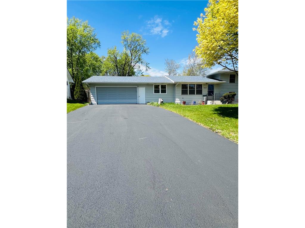 7447 Cloman Way Inver Grove Heights MN 55076 7039297 image1