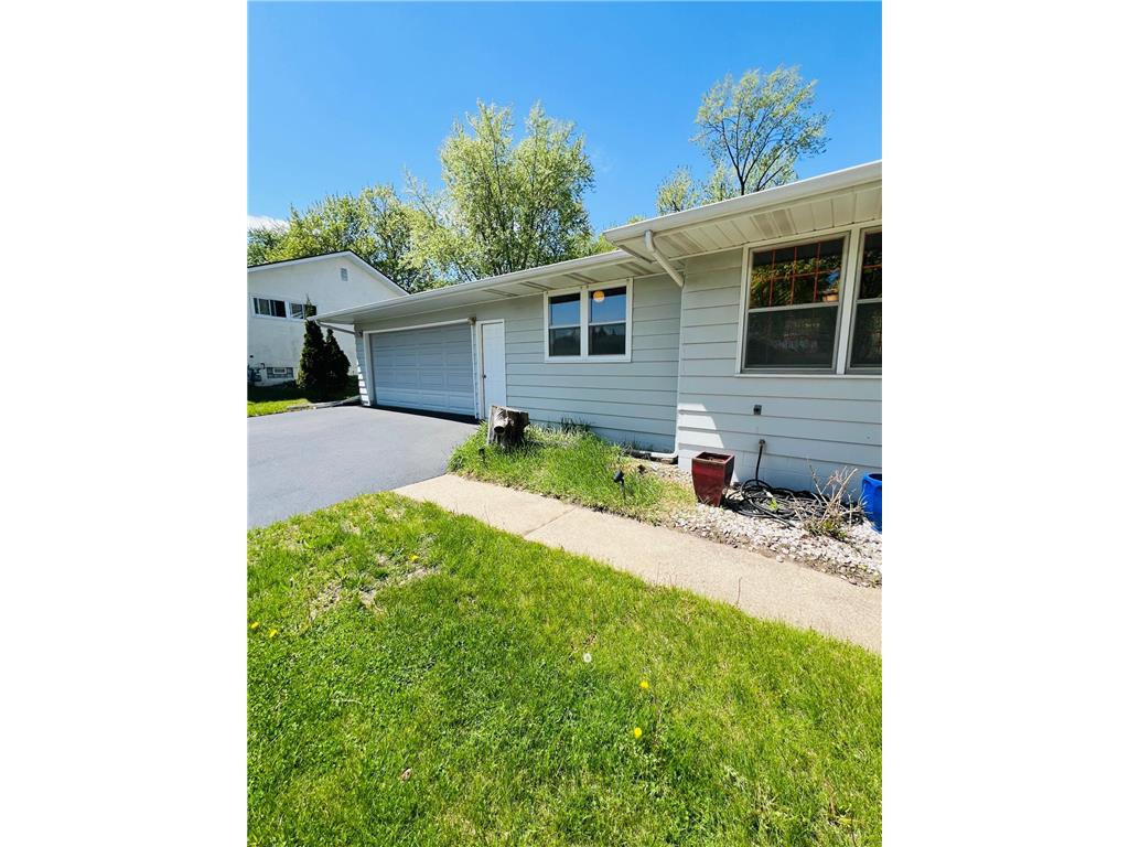 7447 Cloman Way Inver Grove Heights MN 55076 7039297 image3