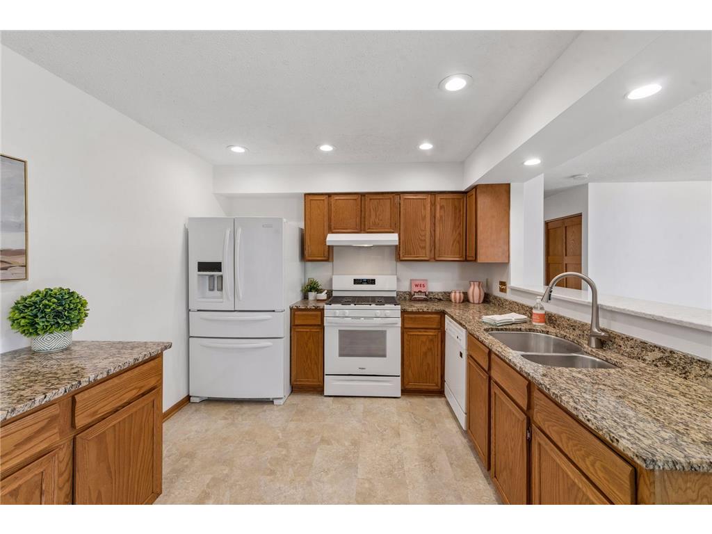 7449 Landau Drive Bloomington MN 55438 7062709 image7