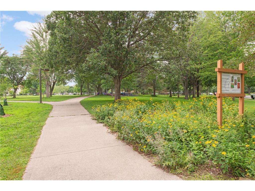 745 Aldine Street Saint Paul MN 55104 7086711 image40