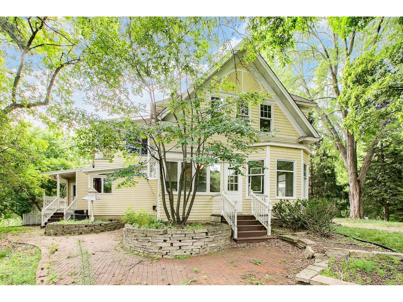 745 Pleasant View Road, Chanhassen, MN, 55317 MLS 6016376 Edina Realty