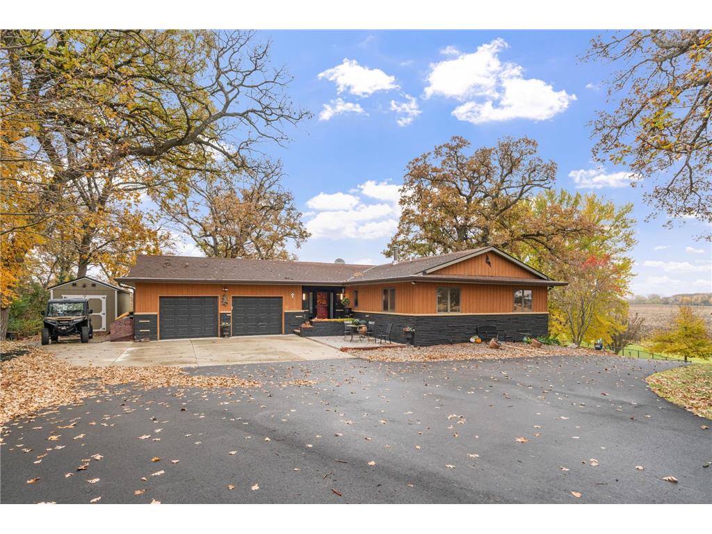 74500 240th Street Albert Lea MN 56007 7010518 image1