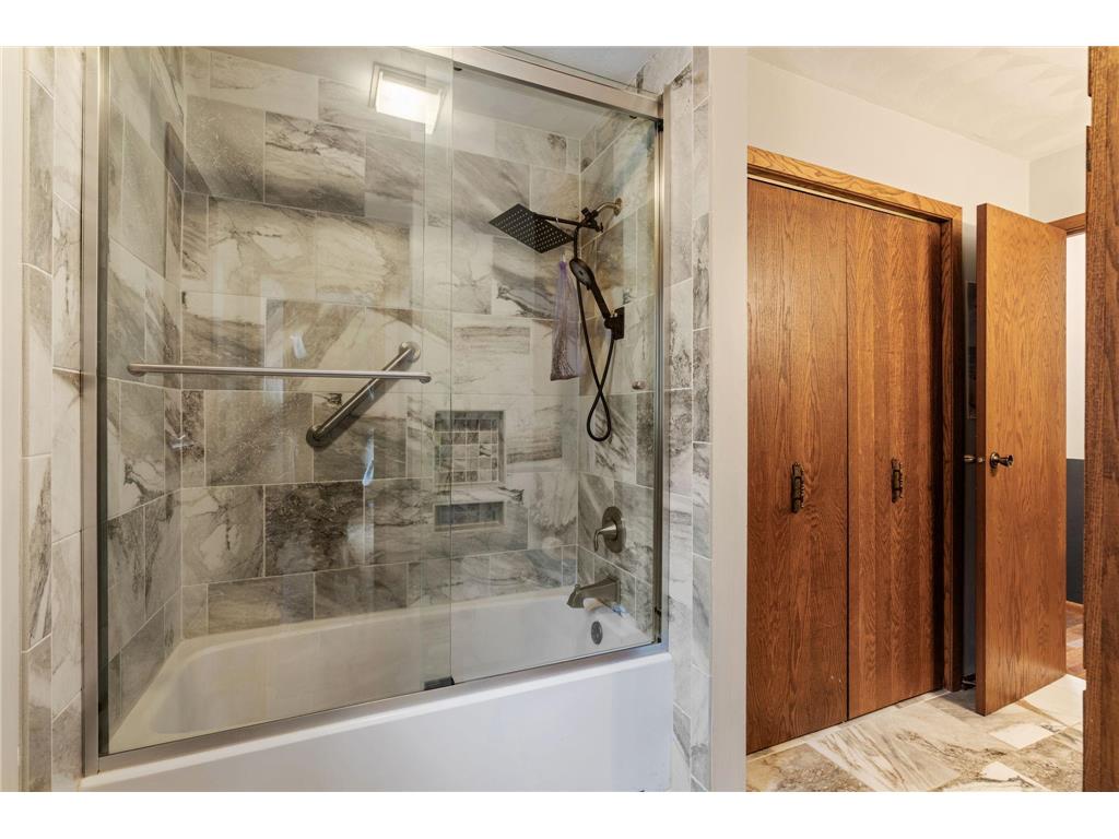 74500 240th Street Albert Lea MN 56007 7010518 image22