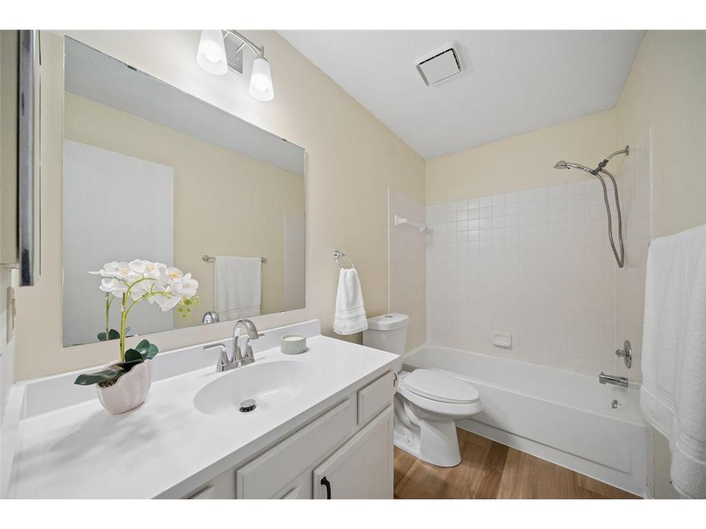 7455 W 110th Street Bloomington MN 55438 7016288 image25