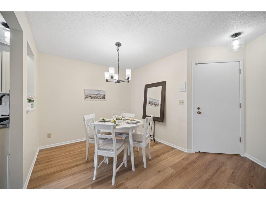 7455 W 110th Street Bloomington MN 55438 7016288 image8