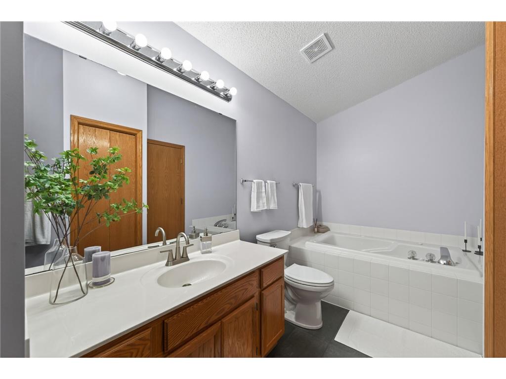 7457 54th Street N Oakdale MN 55128 7080865 image18