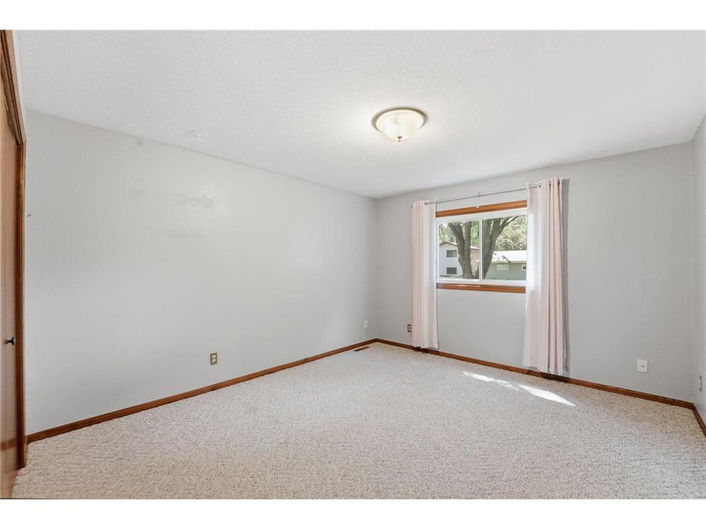 746 11 1/2 Street N Sauk Rapids MN 56379 7096568 image21
