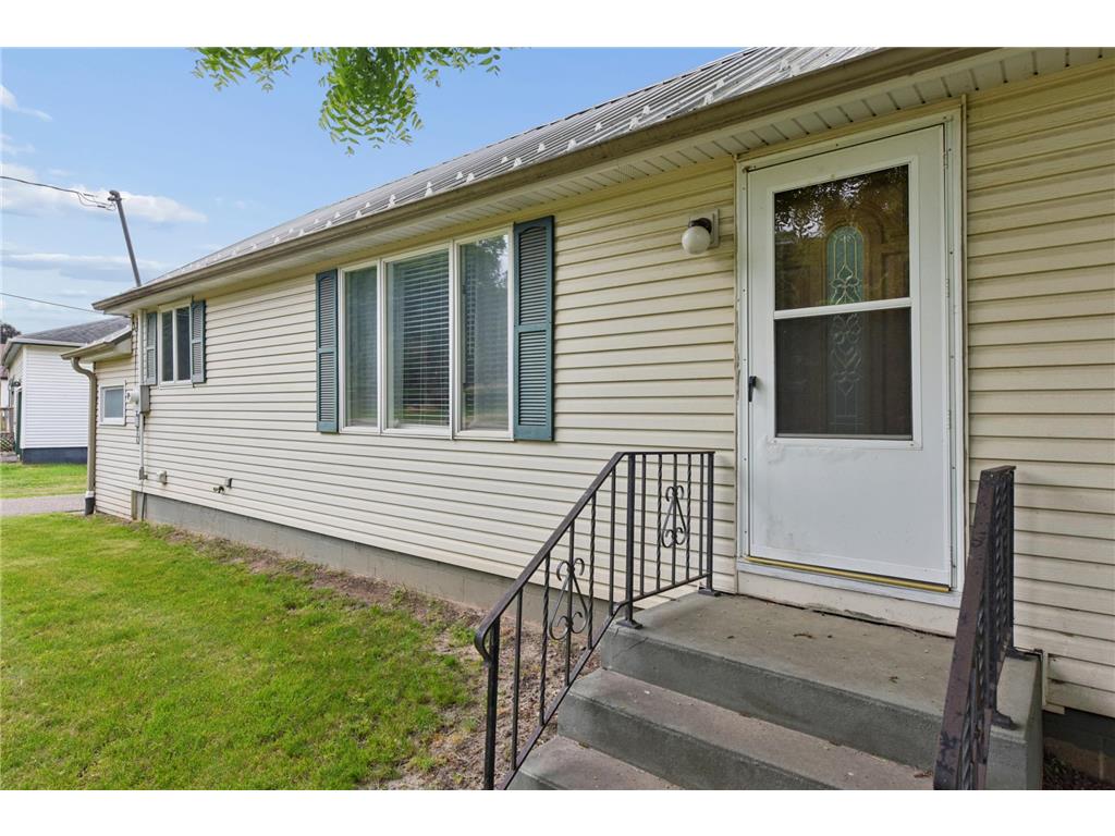 746 1st Street Glenwood City WI 54013 7088362 image6