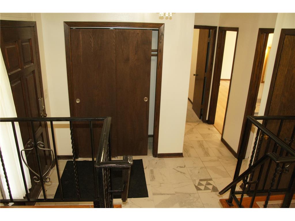746 Belmont Lane E Maplewood MN 55117 7066192 image2
