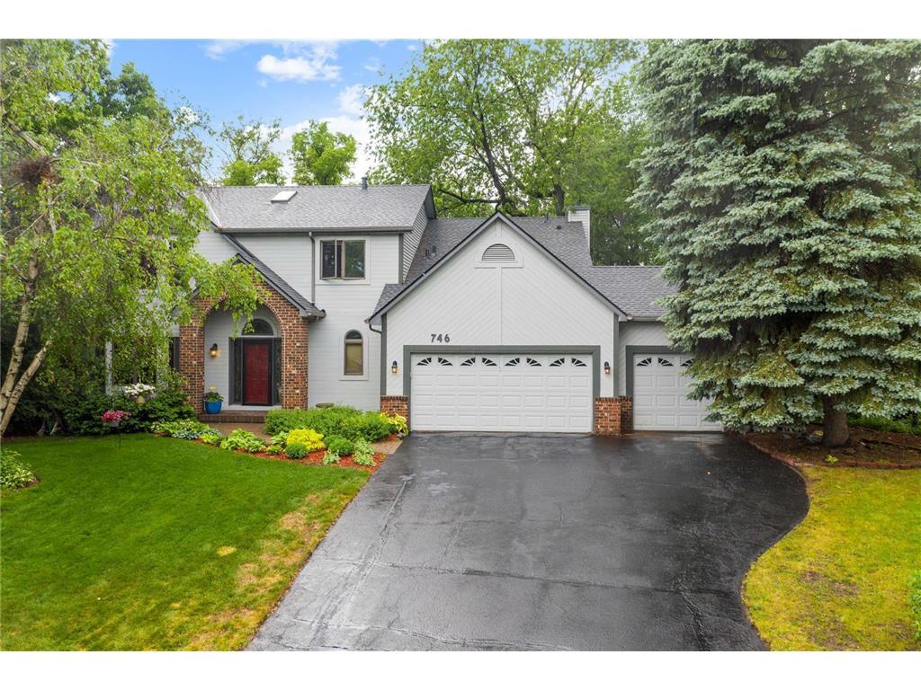 746 Saddle Wood Drive, Eagan, MN, 55123 MLS 6381458 Edina Realty