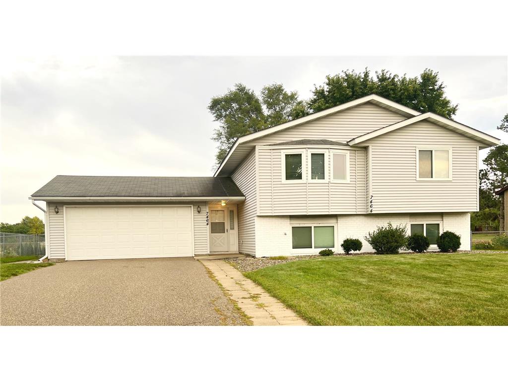 7464 Colfax Avenue N Brooklyn Park MN 55444 6601224 image1
