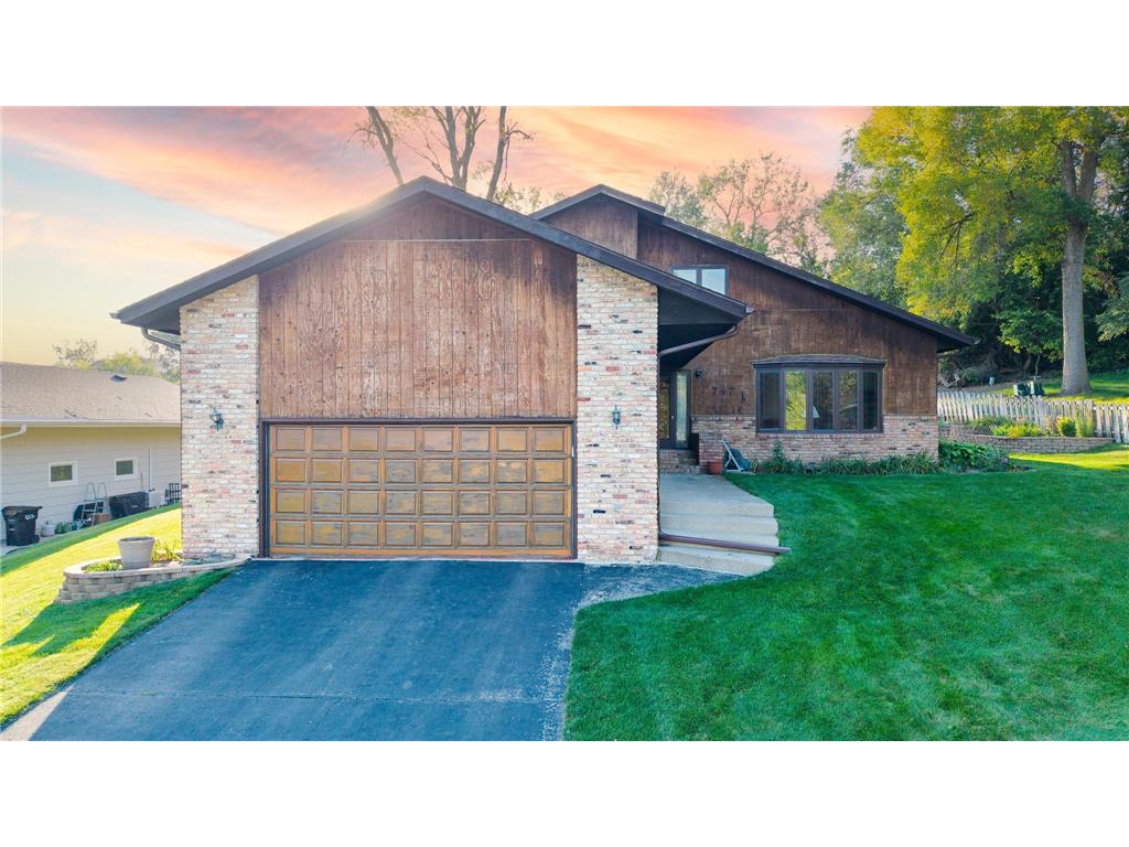 747 5th Avenue NW Valley City ND 58072 7045015 image1