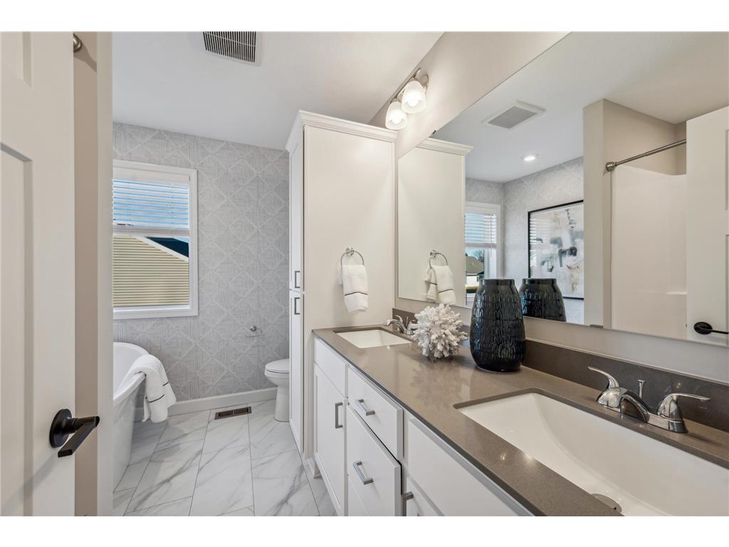 747 Blackbird Circle Delano MN 55328 6826603 image10