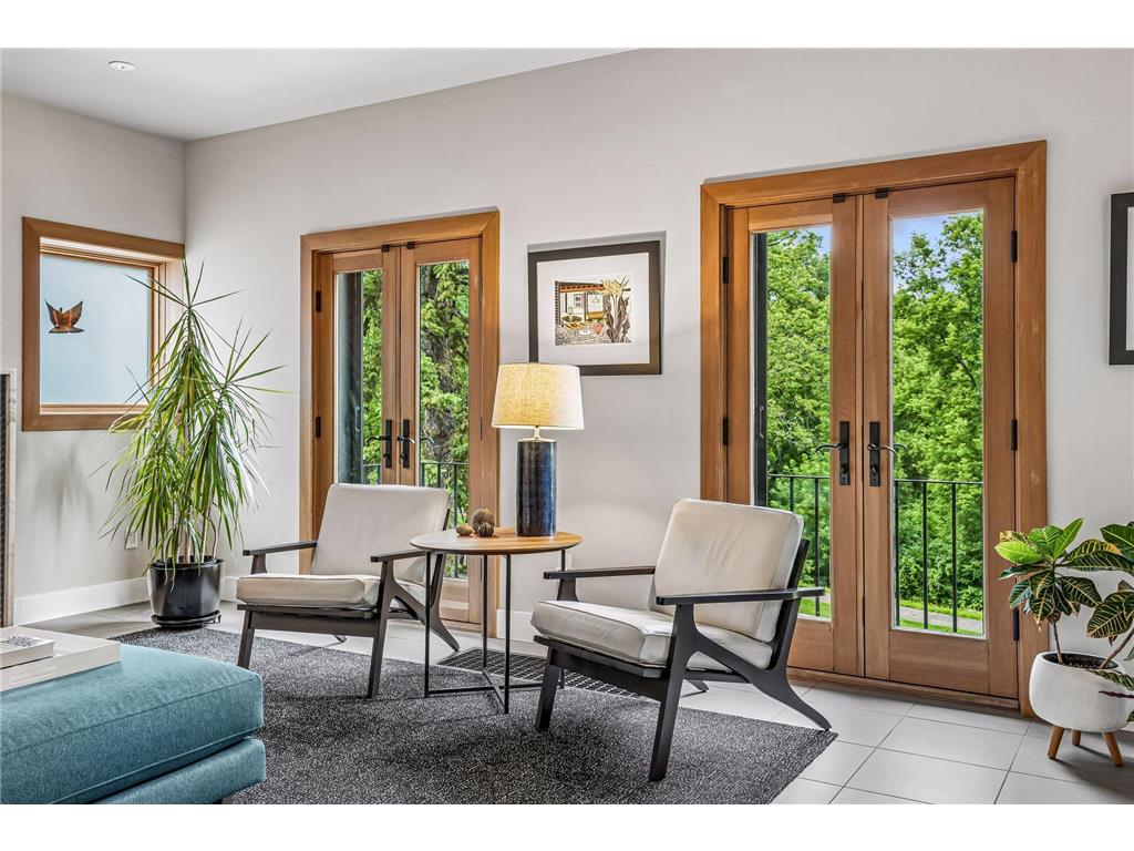 747 Kenwood Parkway Minneapolis MN 55403 7106175 image11